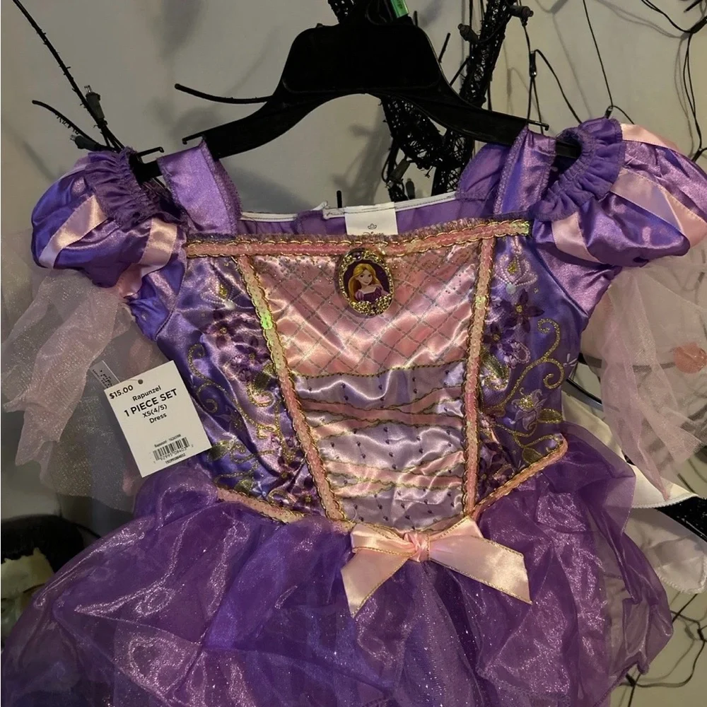Tangled Rapunzel Costume for Children, Girls XS (4/5) - Picture 6 of 8